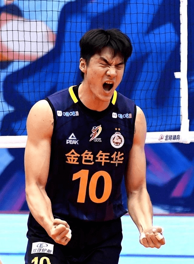 上海队翻盘江苏队，乔治惊艳四座