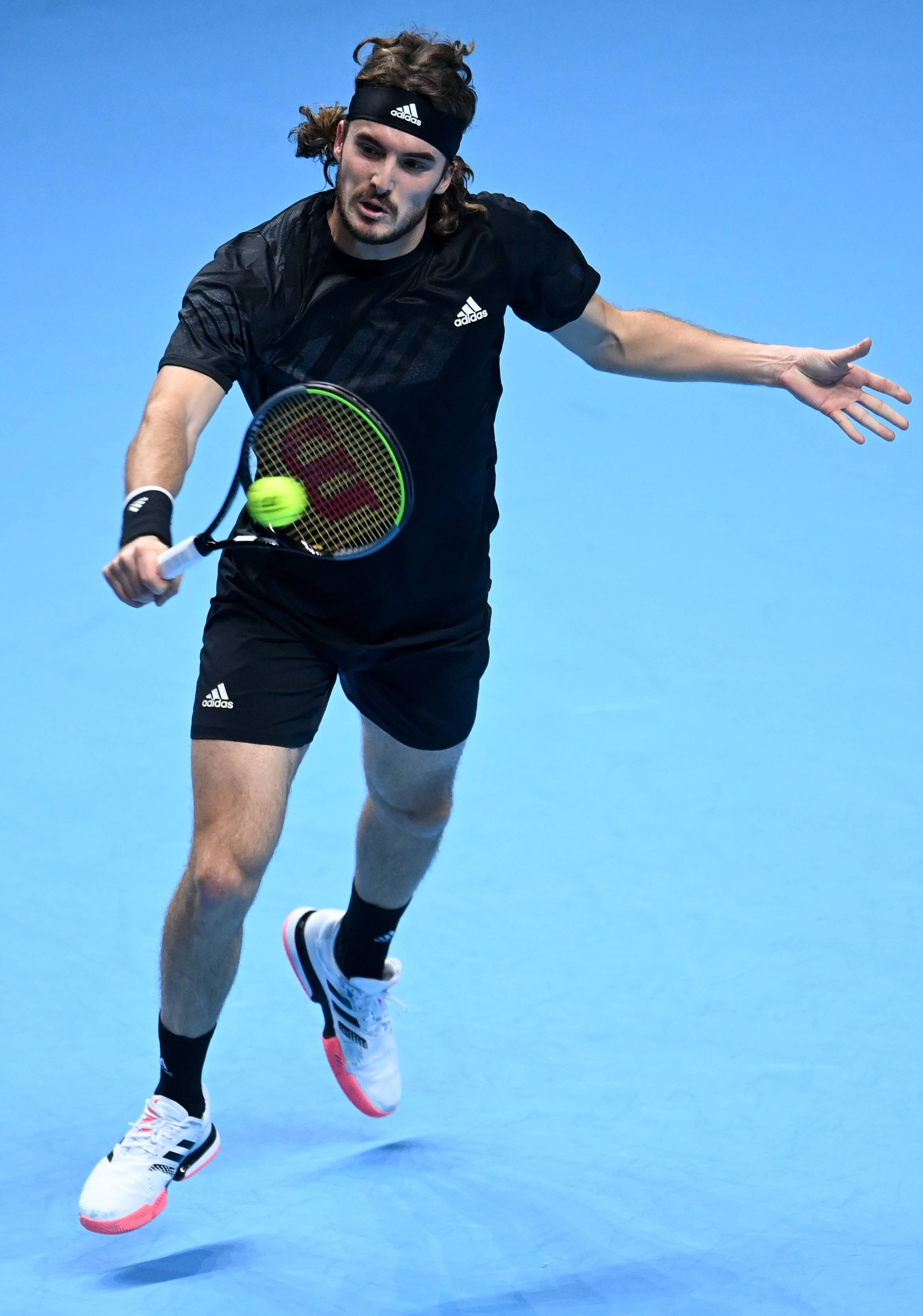 戴维斯杯逆转ATP总决赛，西西帕斯状态火热